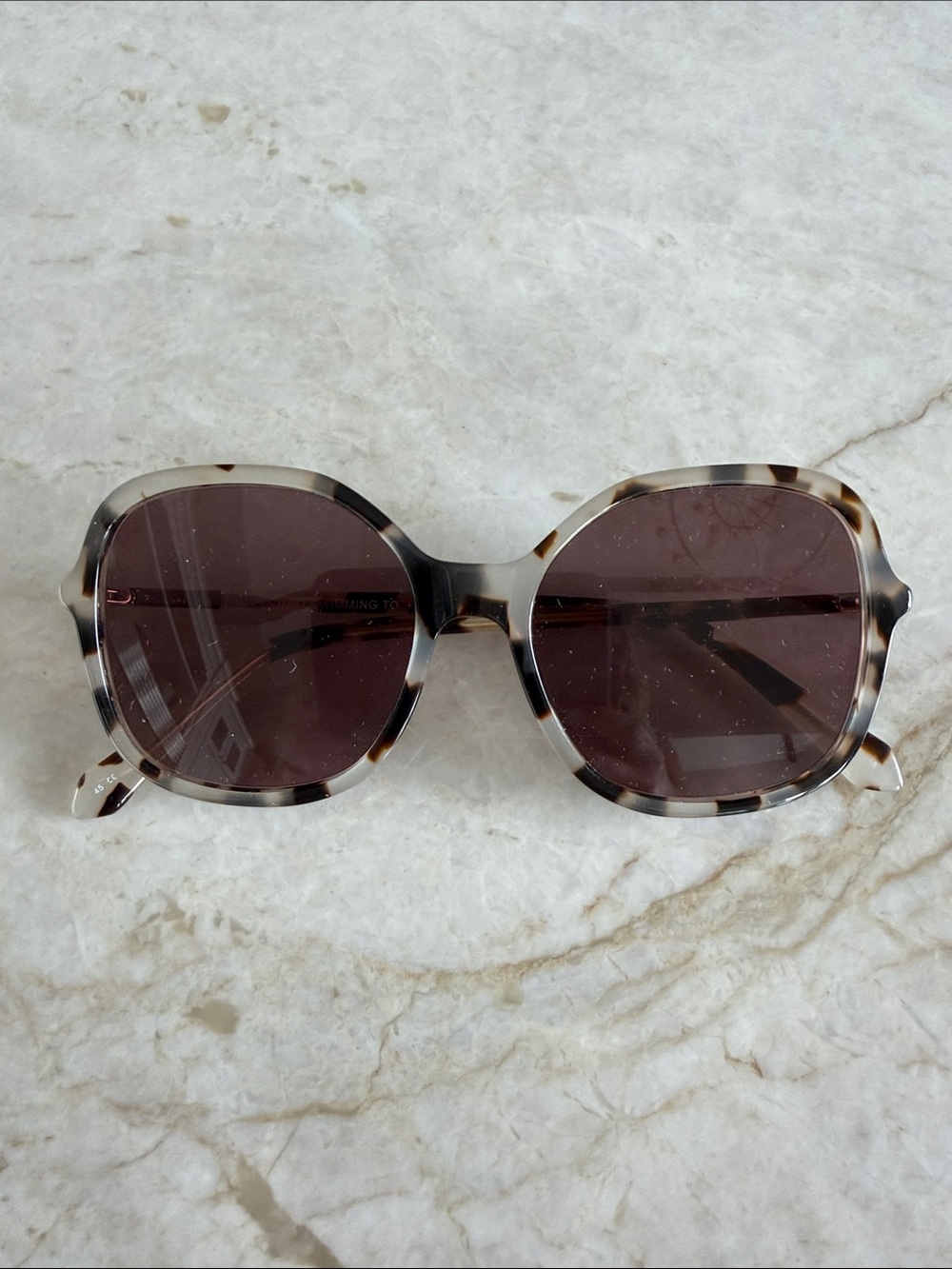 Lilly Pulitzer +1.50 Reader Sunglasses Just Swimming